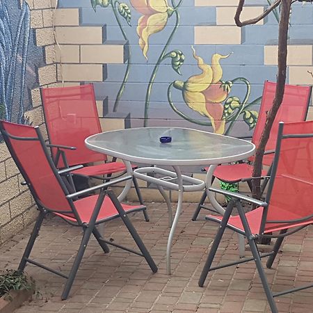 Jungle - Дом-Сказка У Моря Odessa Exterior foto